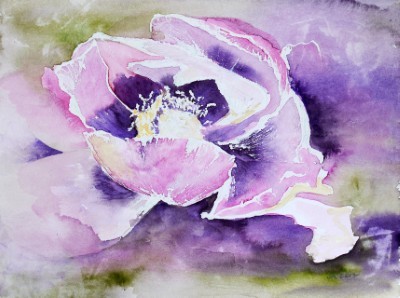 Aquarellbild einer Pfingstrose in expressiven Gelb- und Lilatönen